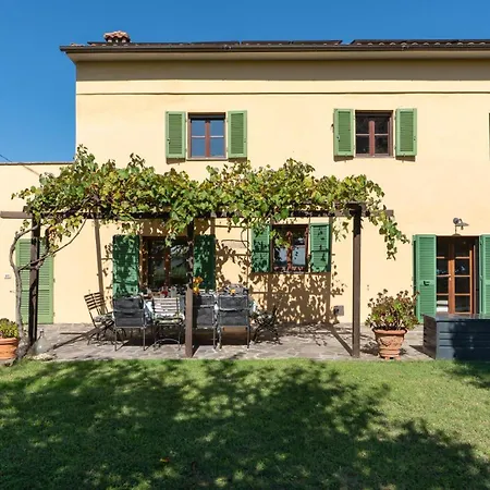 Casa Da Sogno 12, Emma Βίλα *